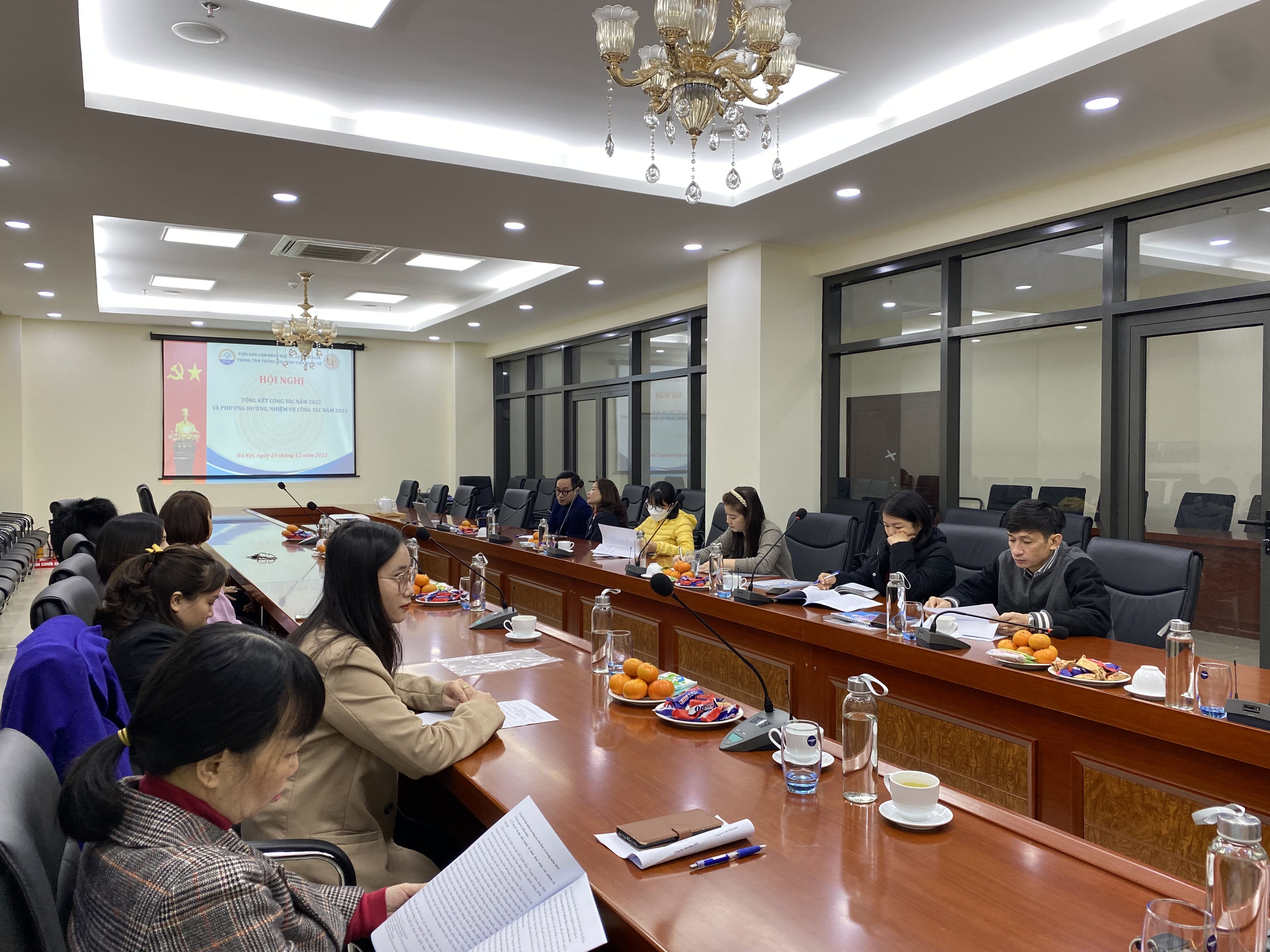 Hội nghị Tổng kết công tác năm 2022 và phương hướng, nhiệm vụ công tác năm 2023 của Trung tâm Thông tin – Thư viện Quốc tế
