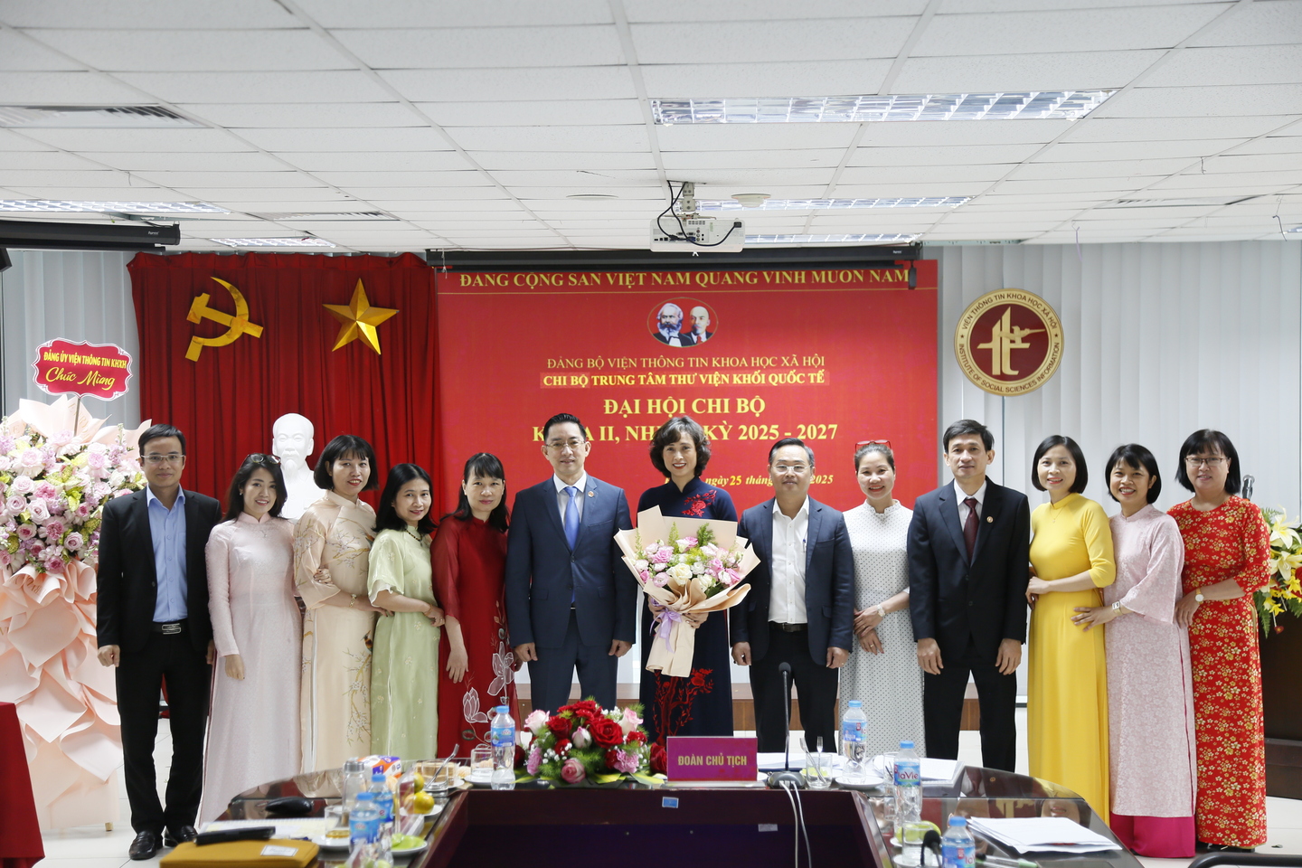 Đại hội Chi bộ Trung tâm Thư viện Khối Quốc tế, khoá II, nhiệm kỳ 2025-2027